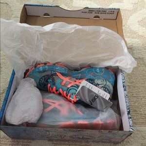 ASICS Gel Nimbus 18 Women’s size 6